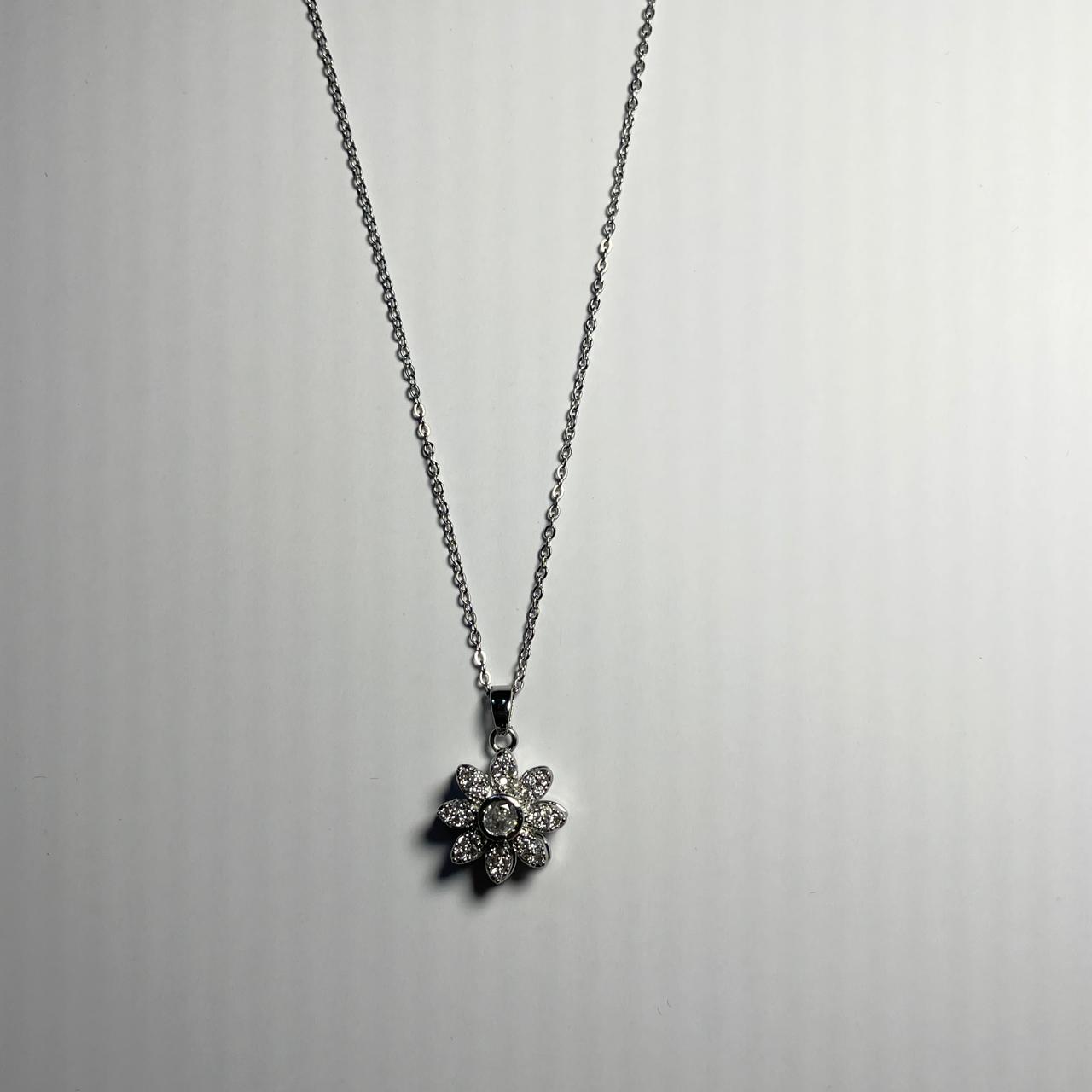 Diamond-Flower Pendant