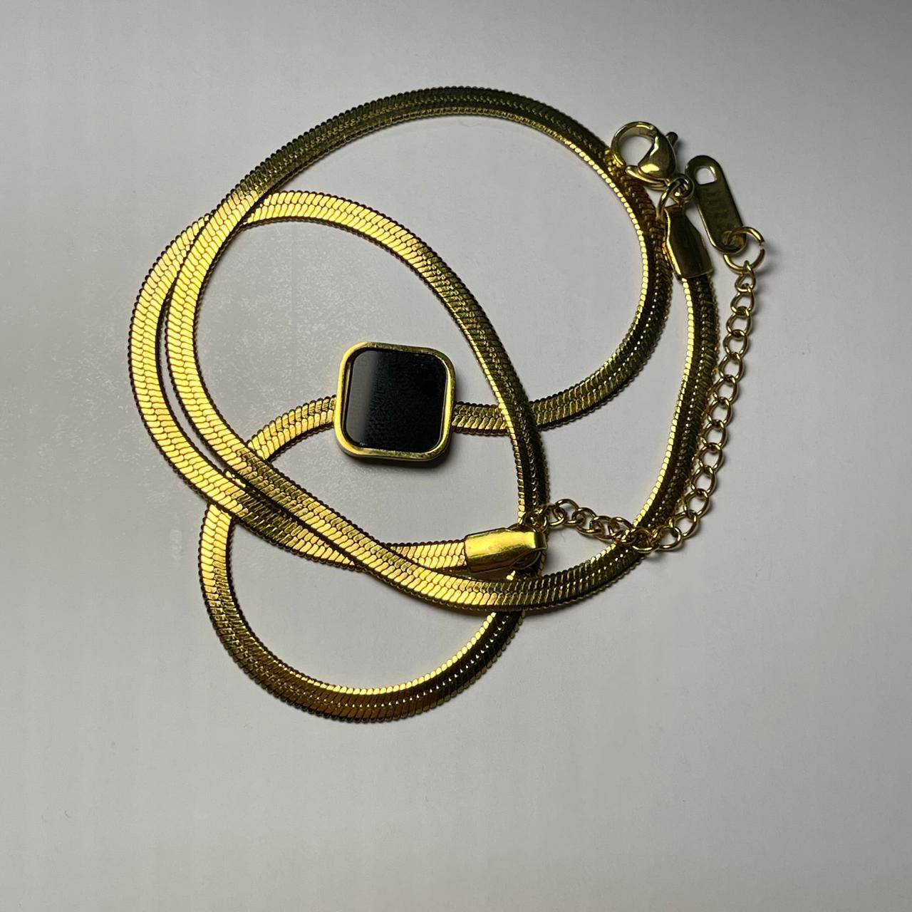 Black-Grace necklace